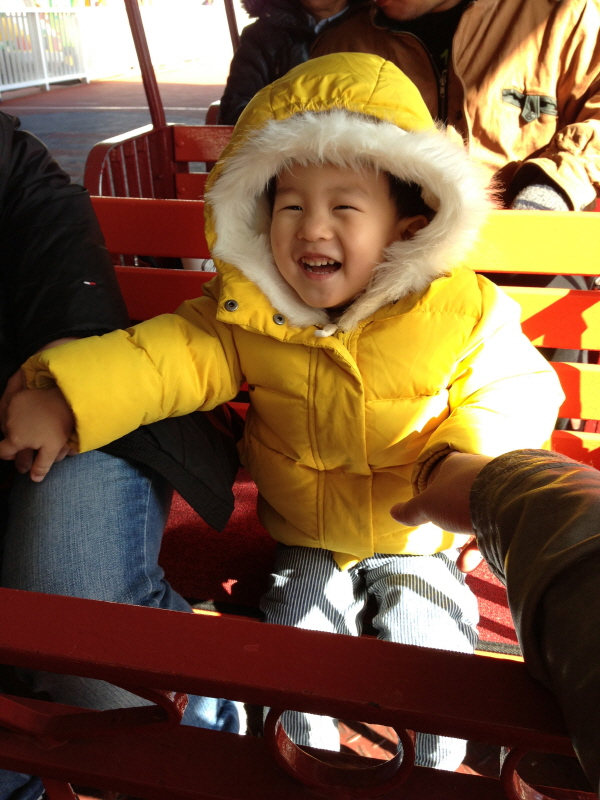 에버랜드에서 기차타고 신났네 ㅎㅎ (Hit:4306)