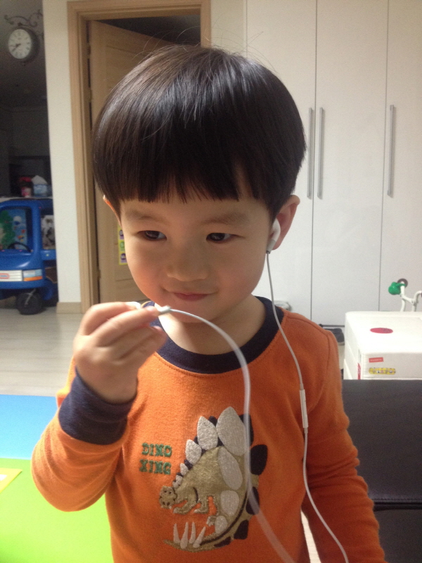 이제 음악도 듣나. (Hit:4270)