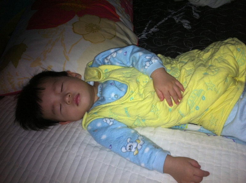 잘 자는구나. (Hit:4192)